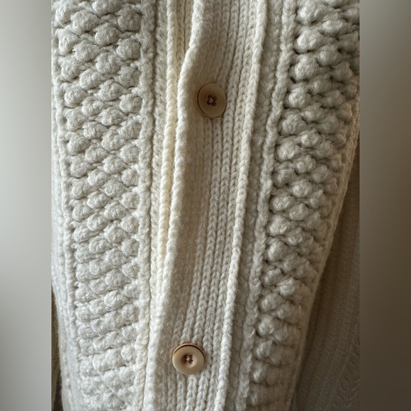 Oobe Brand vintage collared fisherman cable knit wool cardigan sweater - Picture 3 of 10